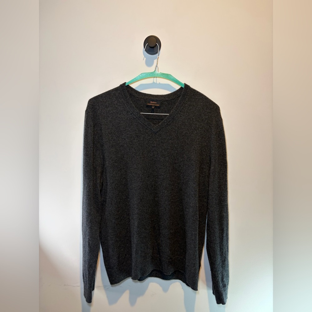Quince Dark Gray Mongolian Cashmere V-Neck Sweater
